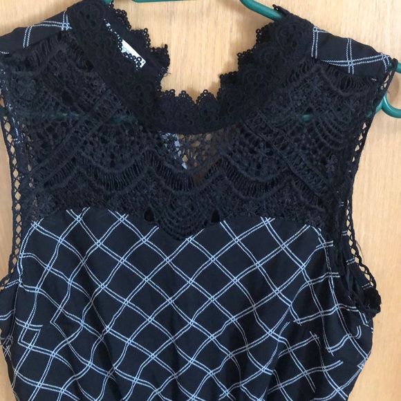 Womens dress - Picture 2 of 2